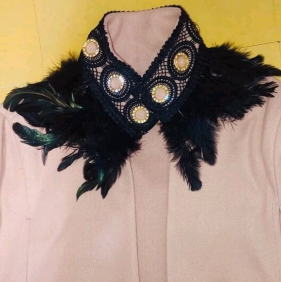 CHIC Feather Detailed Cape - Picture 7 of 10